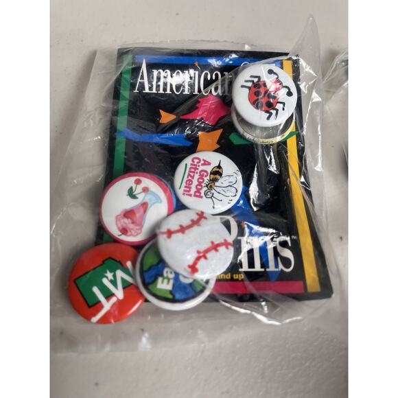 American Girl Pin Set American Girl Doll Grin Pins Lot of 2 Sealed Package NEW - Picture 5 of 8